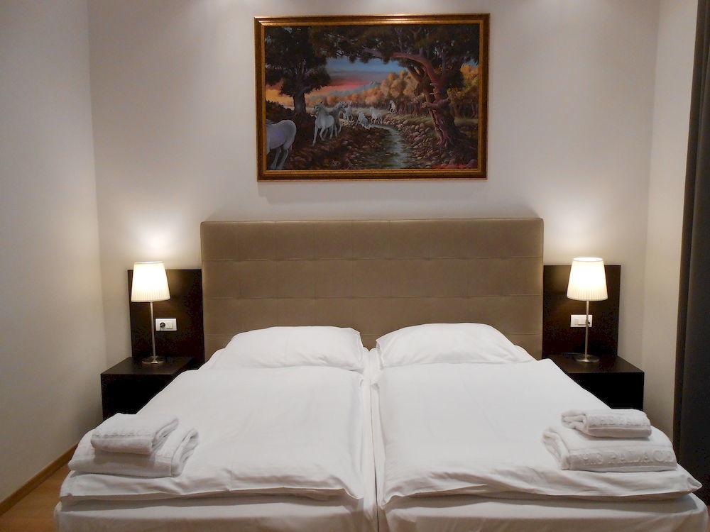 The Palace Suites And Apartments Prague Exterior photo