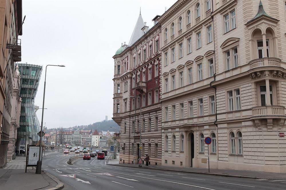 The Palace Suites And Apartments Prague Exterior photo