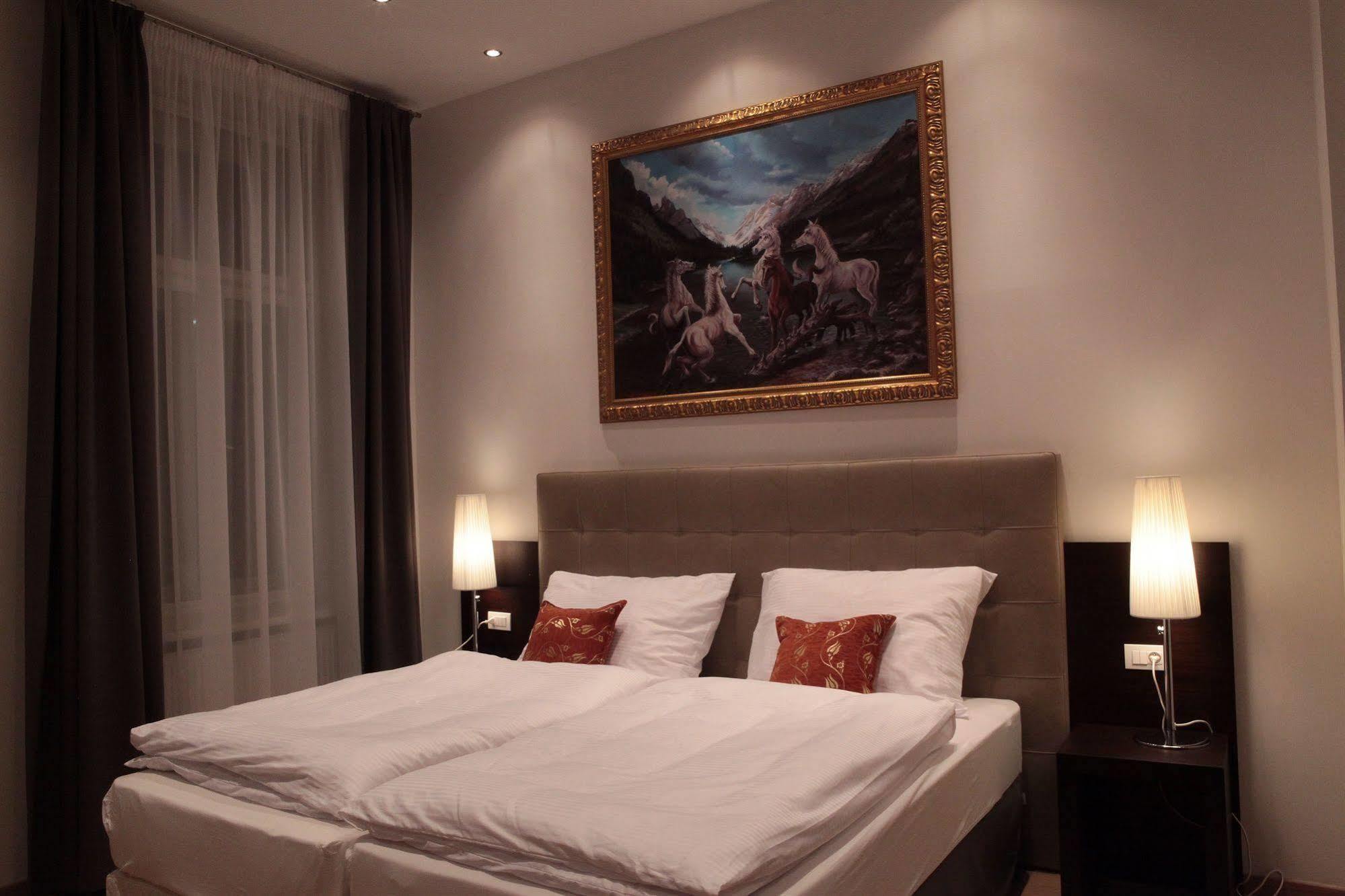 The Palace Suites And Apartments Prague Exterior photo