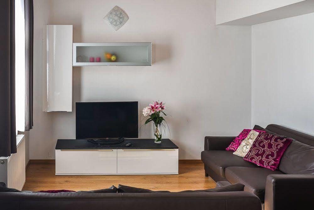 The Palace Suites And Apartments Prague Exterior photo