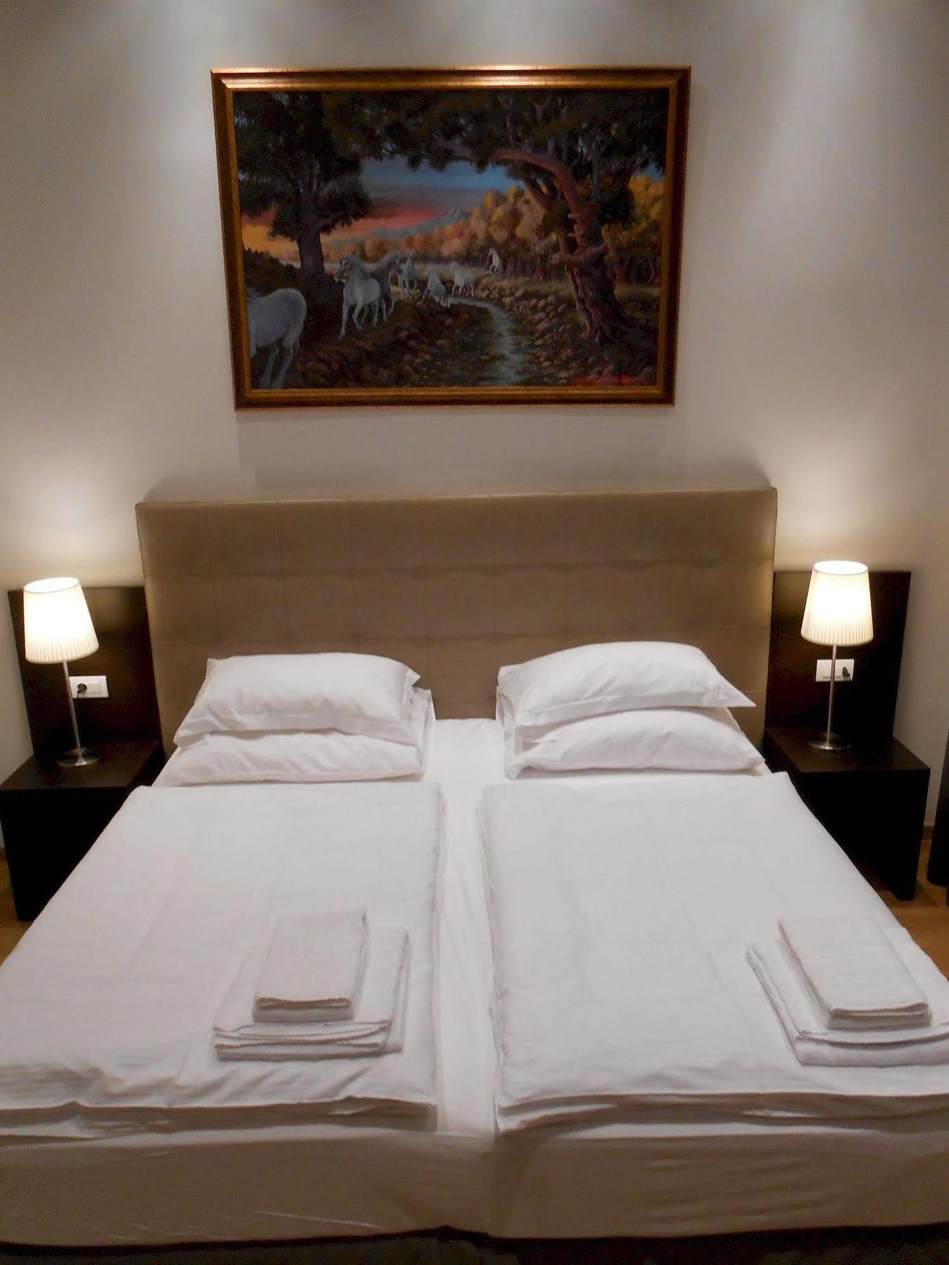 The Palace Suites And Apartments Prague Exterior photo